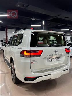 تويوتا لاندكروزر